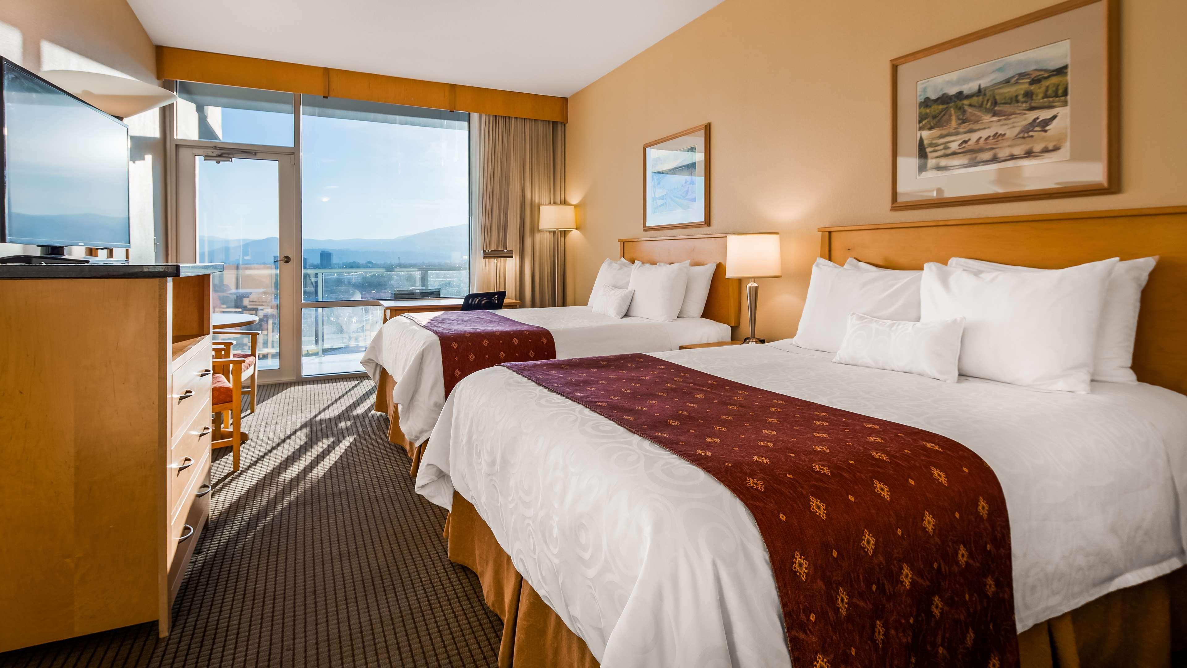 Best Western Plus Kelowna Hotel & Suites Eksteriør billede