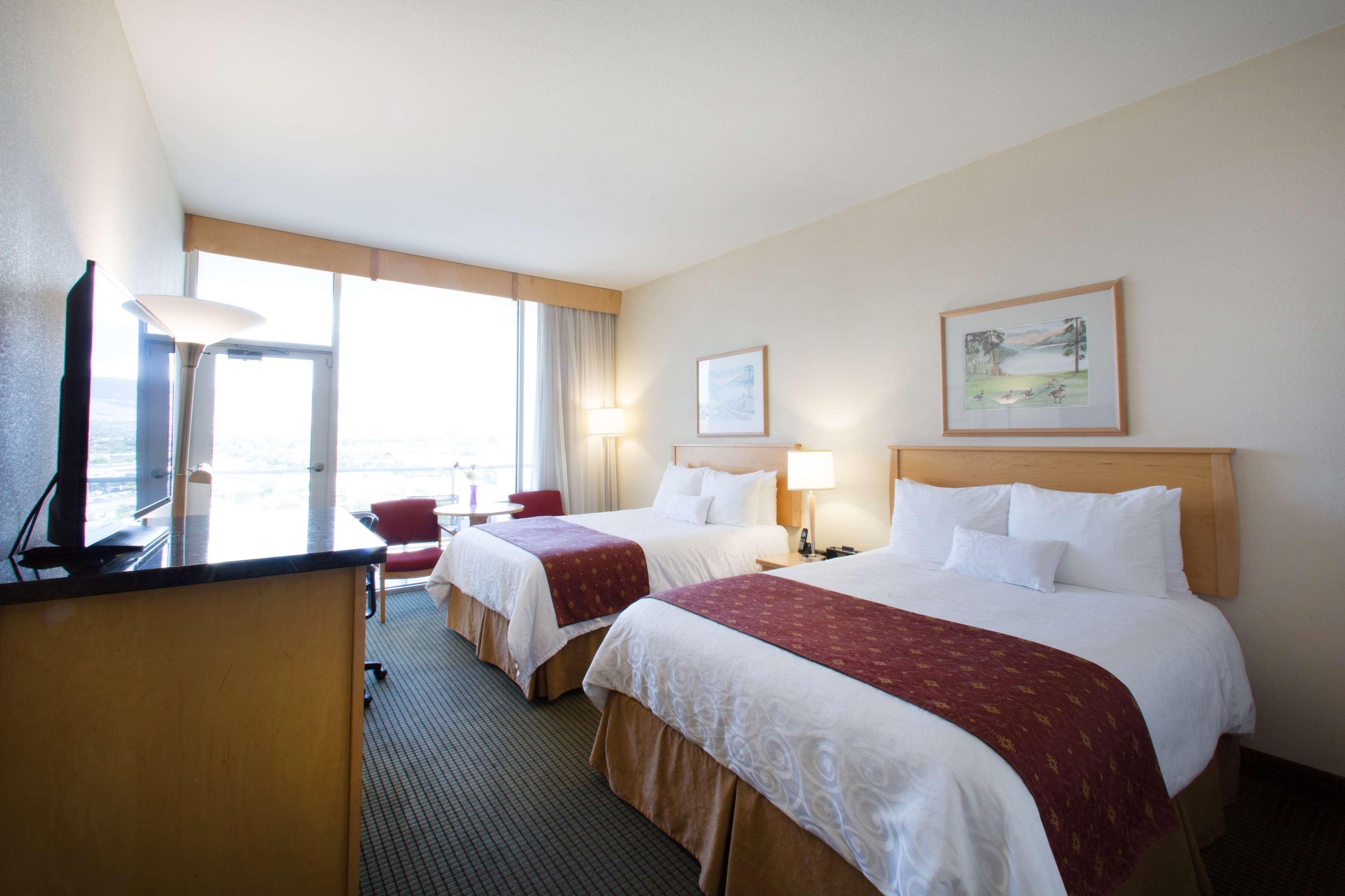 Best Western Plus Kelowna Hotel & Suites Eksteriør billede
