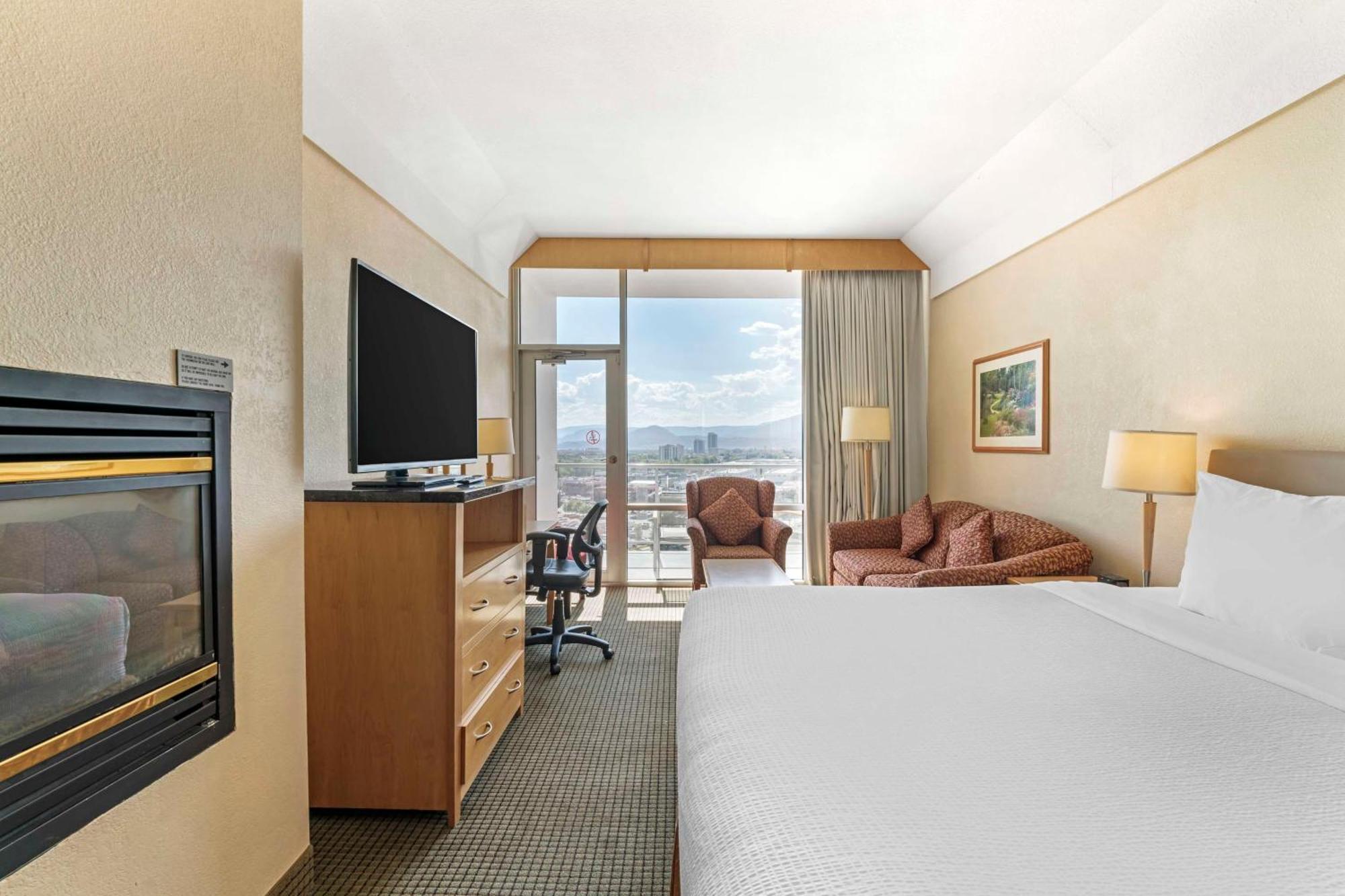 Best Western Plus Kelowna Hotel & Suites Eksteriør billede