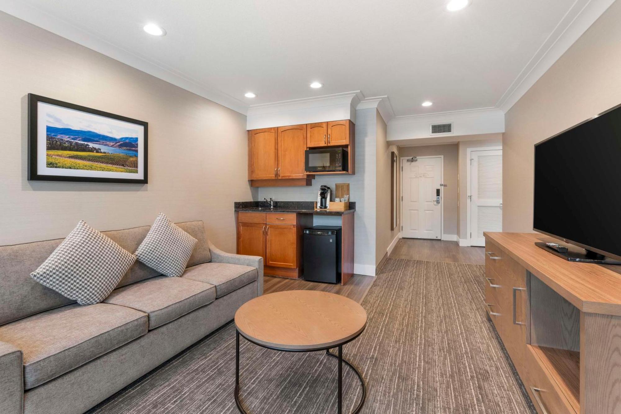 Best Western Plus Kelowna Hotel & Suites Værelse billede