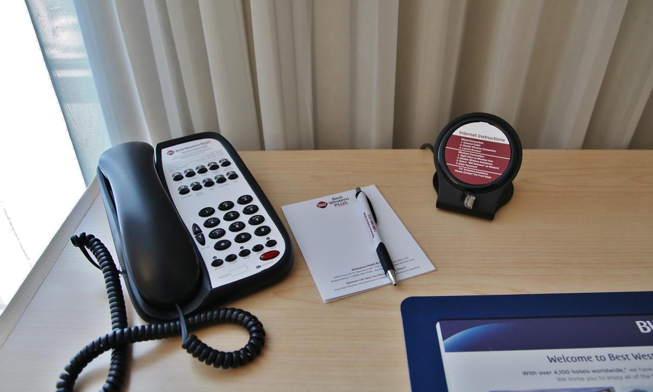 Best Western Plus Kelowna Hotel & Suites Eksteriør billede