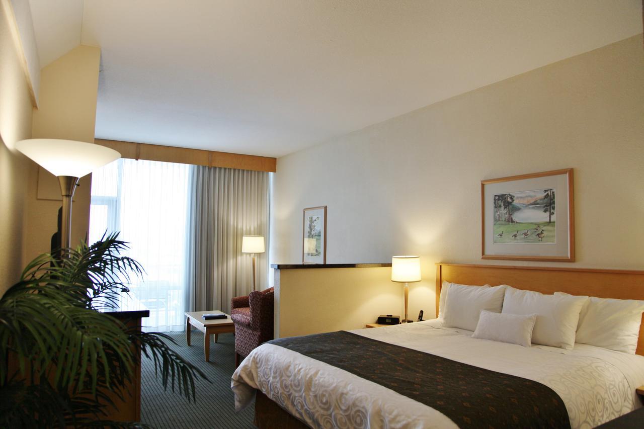 Best Western Plus Kelowna Hotel & Suites Eksteriør billede